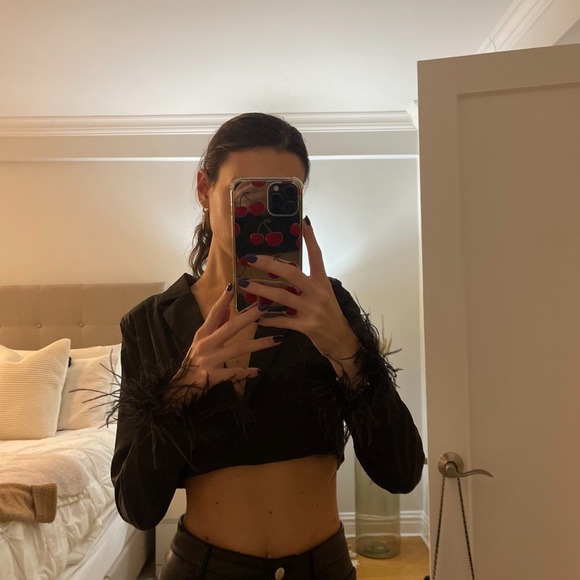 NEW cropped blazer with fur - Picture 3 of 4